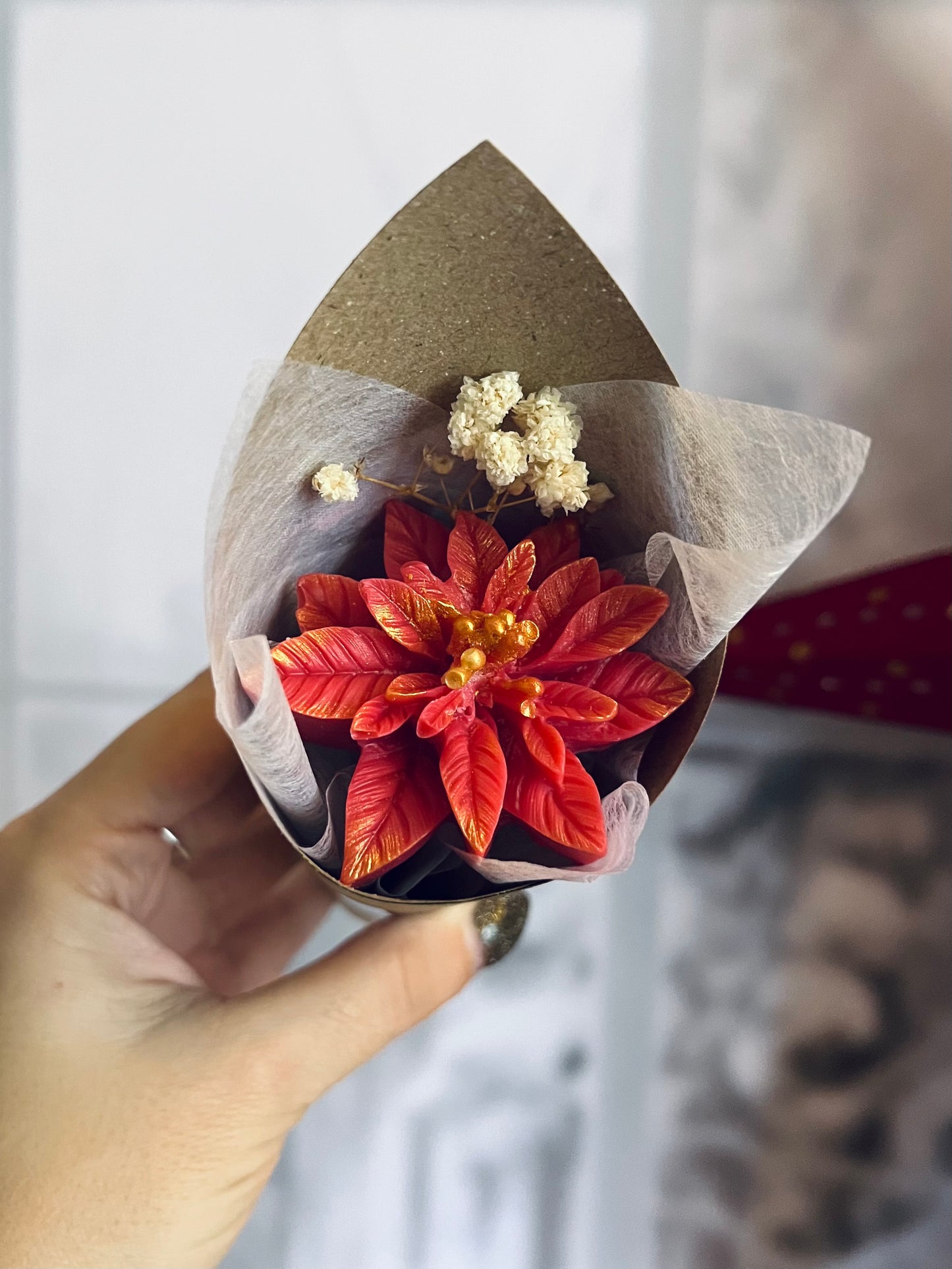 Cornet Fleuri de Noël Rouge ~ Fondant parfumé ~ Pain d’épices 🎄