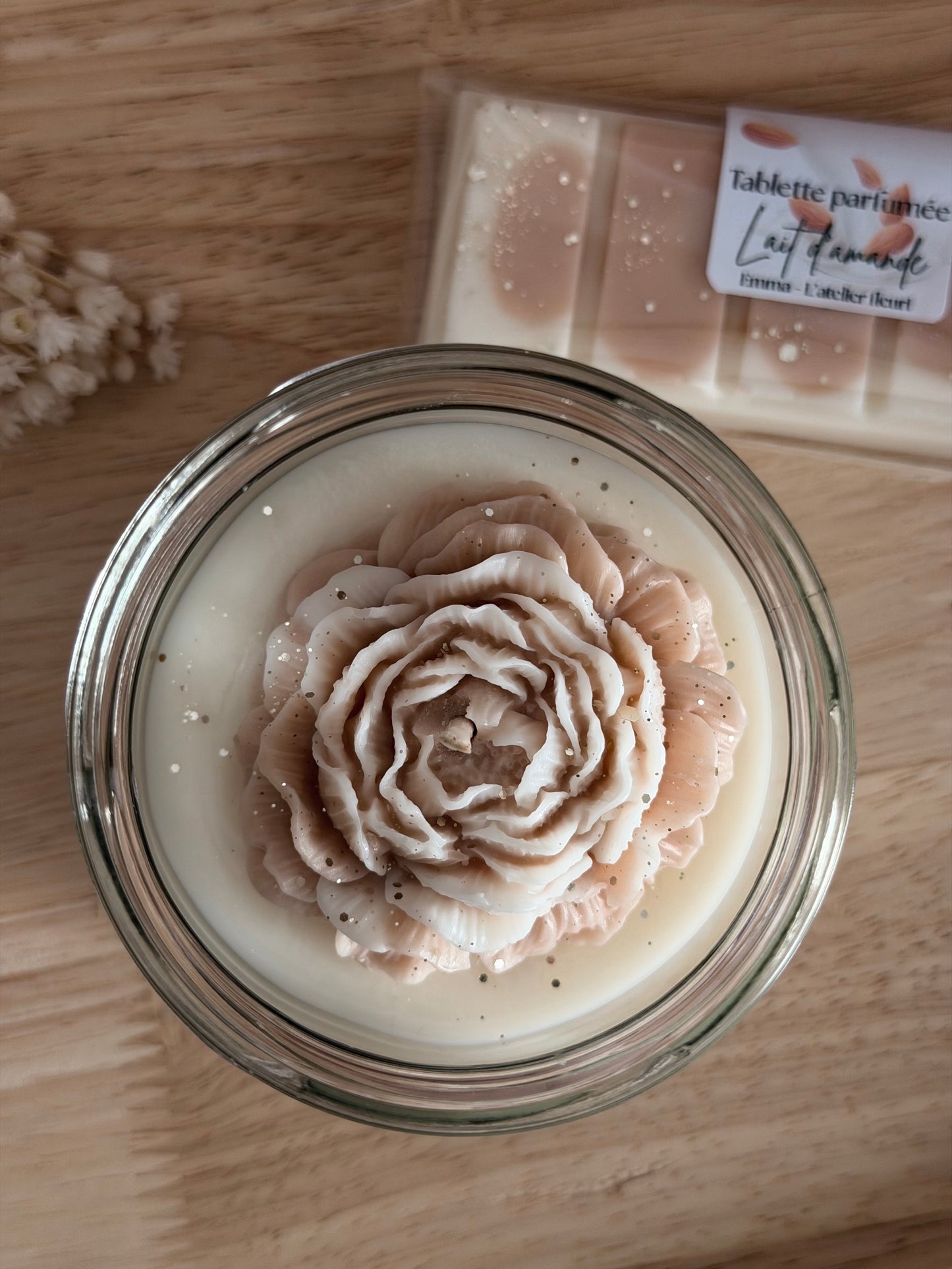 Bougie parfumée Lait d’amande ~ Florale ~ 180G 🥛